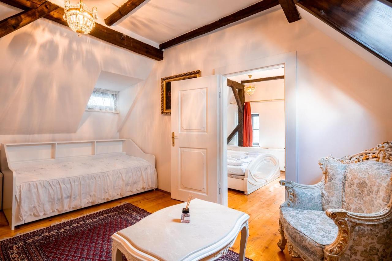 Hotel Leylaria à Český Krumlov Extérieur photo