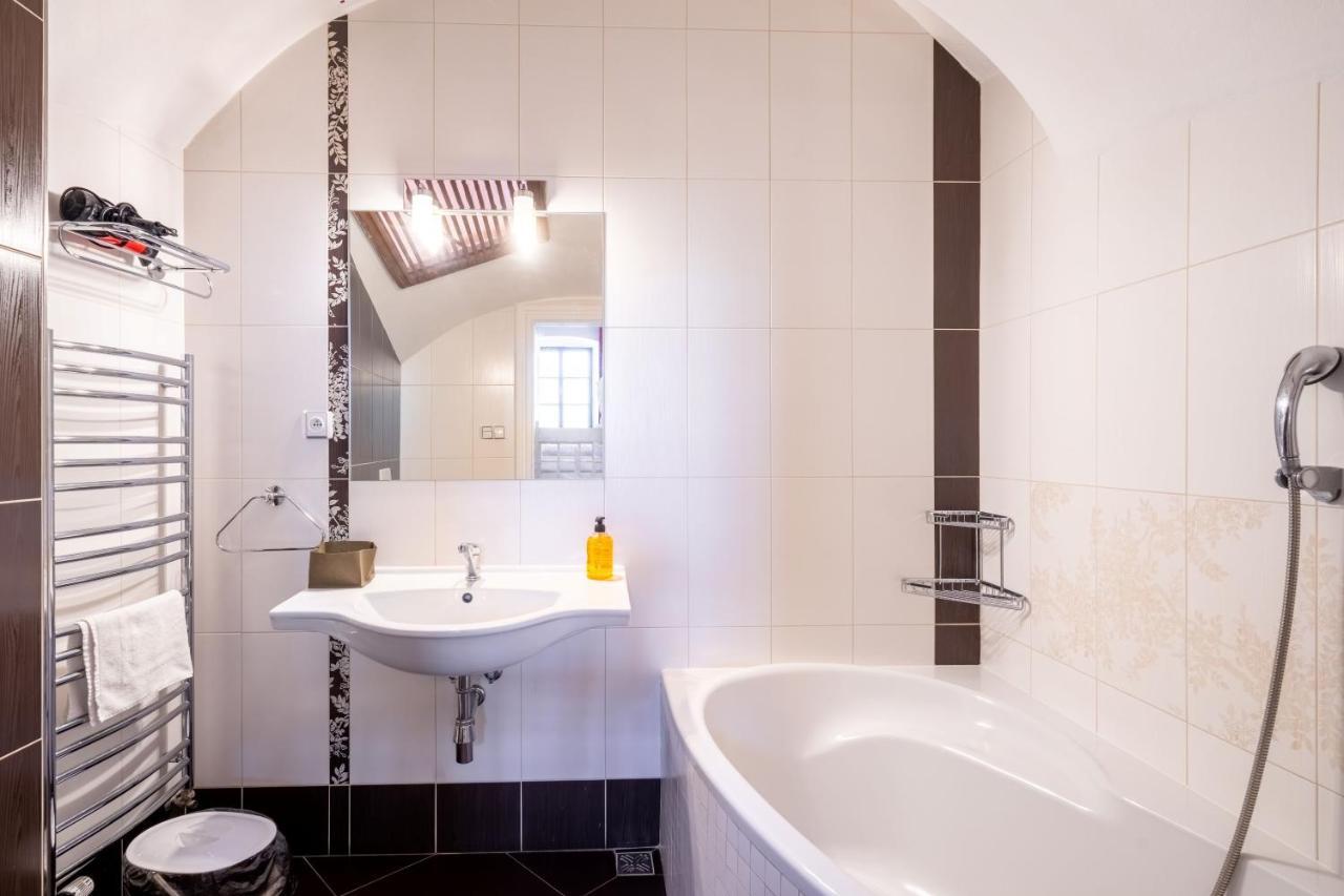 Hotel Leylaria à Český Krumlov Extérieur photo